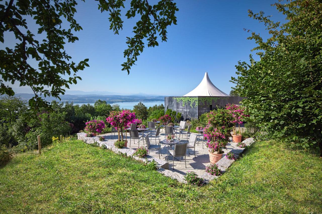 Le Mont-Vully - Hotel Restaurant Haut-Vully Buitenkant foto