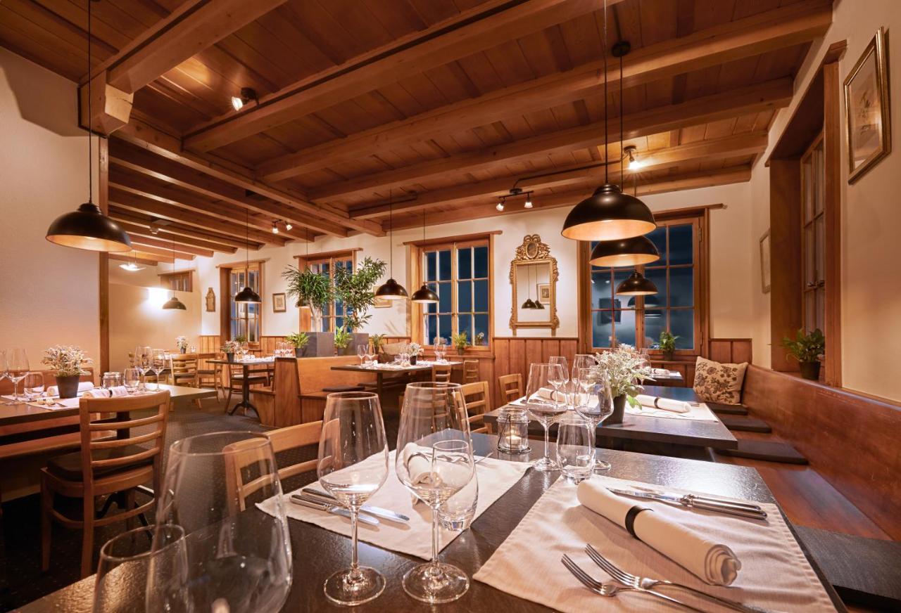 Le Mont-Vully - Hotel Restaurant Haut-Vully Buitenkant foto