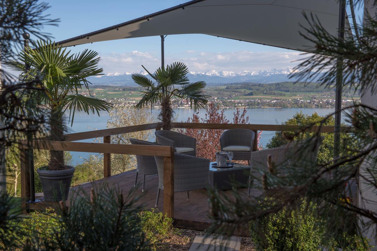 Le Mont-Vully - Hotel Restaurant Haut-Vully Buitenkant foto